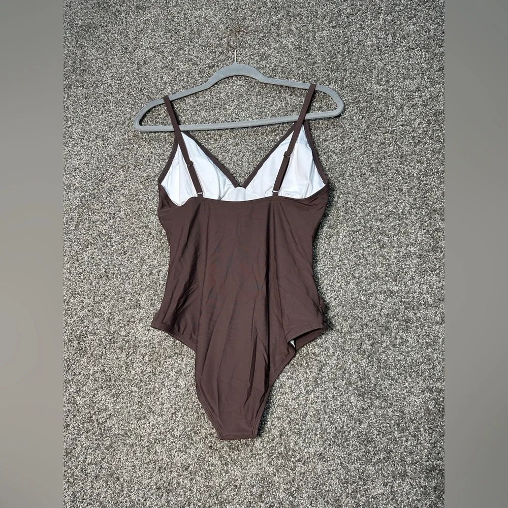 NWT CUPSHE Solid One-Piece Swimsuit Multiple Sizes - Picture 3 of 6